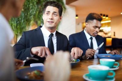 The 5 Steps to Mastering the Art of Successful Business Dinners